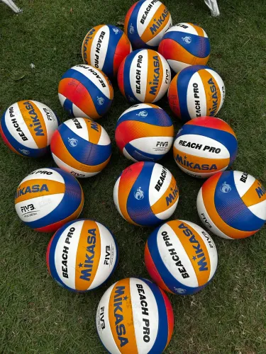 Bolas Mikasa Beach Pro Seminovas