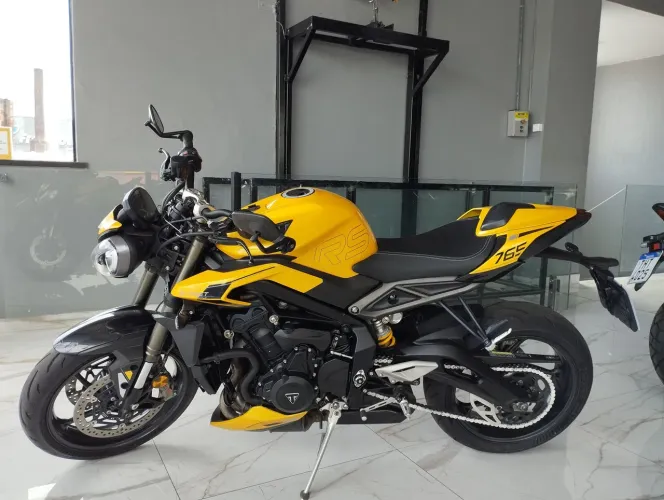 Triumph street triple 765 RS 2023