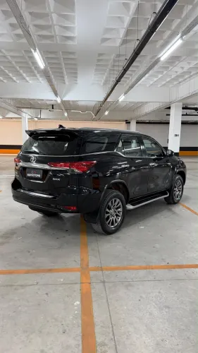 Toyota Hilux SW4 SRX 4X4 2.8 TDI 16V Dies. Aut. 2019