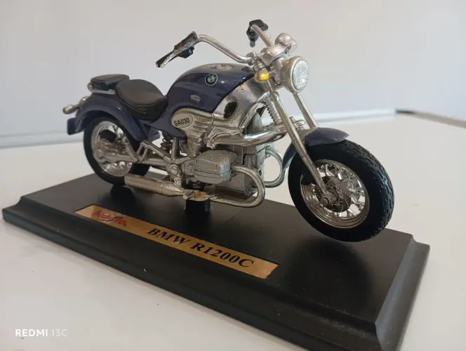 Miniatura BMW R1200C - Maisto Special Edition - escala 1/18