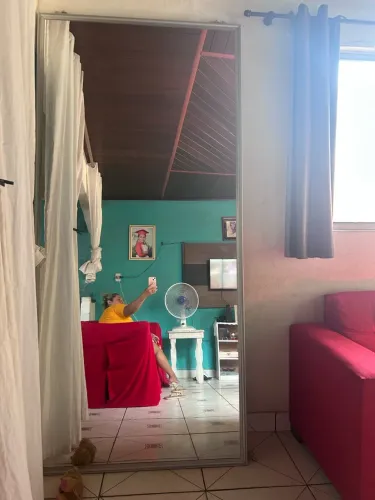 Vende-se espelho