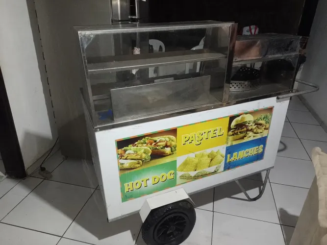 Carrinho de lanches ( em ótimo estado )