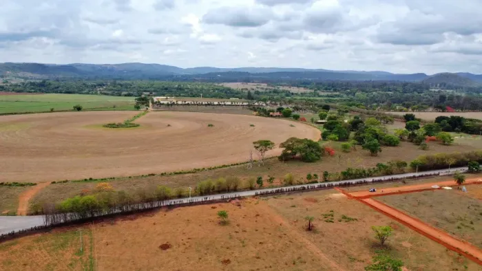 Lotes Planos 1.000m2 Financiamento Próprio em Condomínio Região de Sete Lagoas