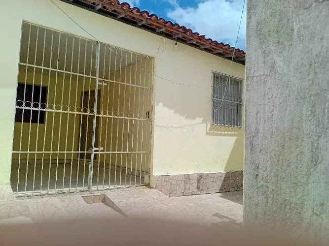 Aluga-se casa