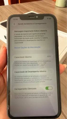 iPhone 11 em bom estado