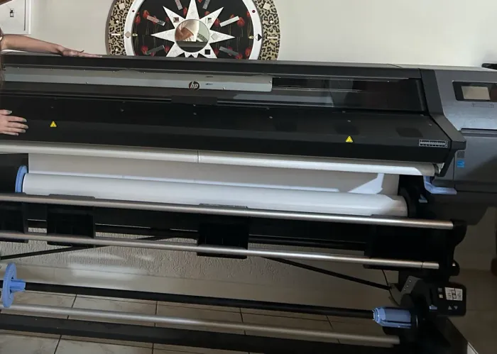 HP Latex 335 - Excelente Estado - Completa