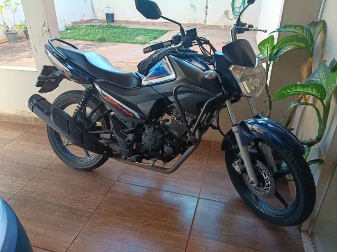 Moto YBR 2024