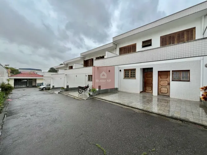 Casa em condomínio com 5 casas para locação no Planalto Paulista