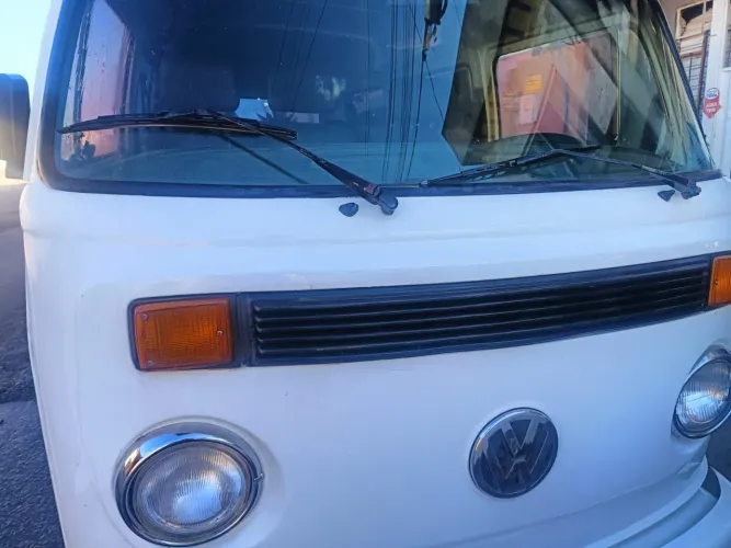 Volkswagen Kombi Standard/ Luxo/ Serie Prata 1999