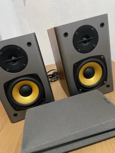Monitor de áudio Edifier R1000T4