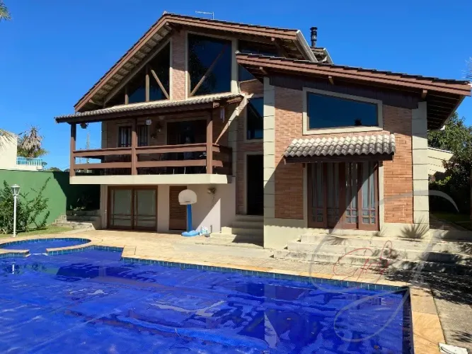 Casa de Luxo em Condomínio à Venda em Vargem Grande Paulista-SP 4 Quartos, 2 Suítes, 2 Sal