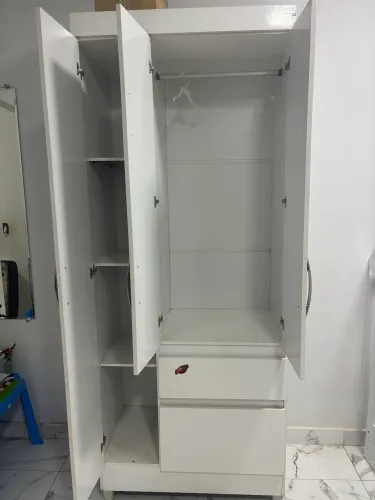 Vendo guarda-roupa e cama infantil