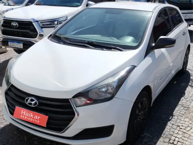 Hyundai HB20S Comfort Plus 1.0 Flex 12V Mec. 2018