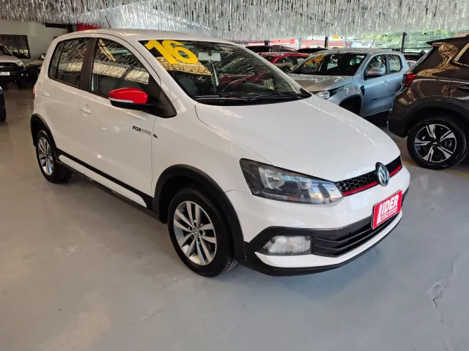 Volkswagen Fox Pepper I Motion 1.6 Flex 16V 5P 2016