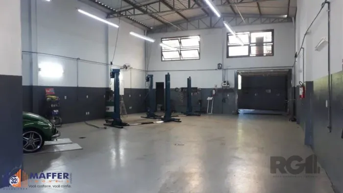Depósito/Pavilhão para Venda - 300m², 0 dormitórios, Sarandi