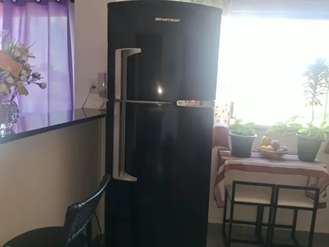 VENDO GELADEIRA BRASTEMP EM ÓTIMO ESTADO MESMO!