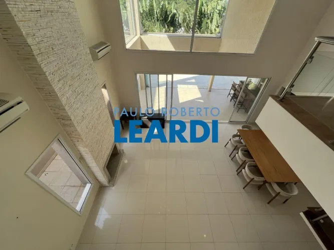 CASA EM CONDOMÍNIO - CAMPOS DO CONDE - SP