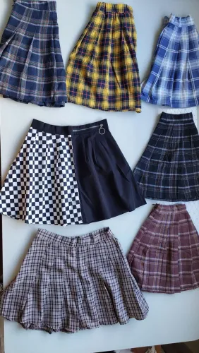 Saias Xadrez Estilo Alt, Grunge e Y2K | Vendo Separadas