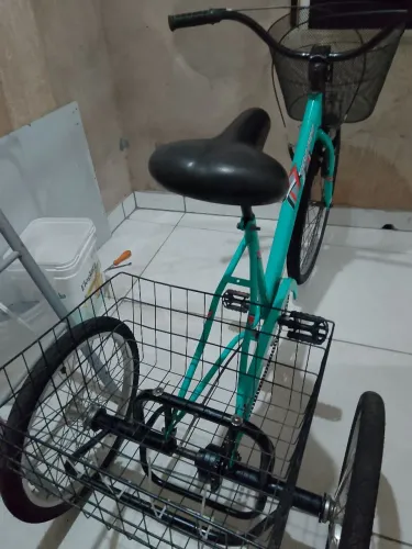 TRICICLO SPARK ARO 26 DIANTEIRO ARO 20 TRASEIRO