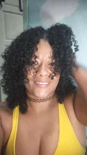 Quer uma doméstica e babá barata ? Estou aqui apartir de 180,00