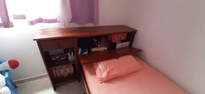 Conjunto cama solteiro baú + escrivaninha com cadeira