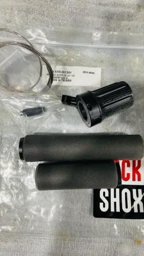 Trava rockshox twistloc ultimate duplo
