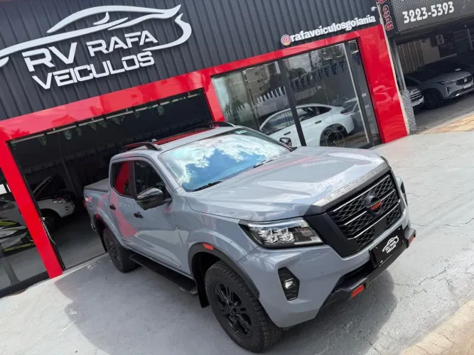 Nissan Frontier Pro4x CD 4X4 2.3 Bi-TB Die. AUT 2023