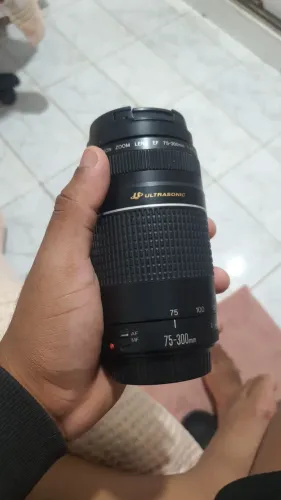 Lente 75-300mm III USM ( Ultrassônic )