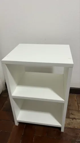 Mesa de cabeceira/criado mudo MDF BRANCO