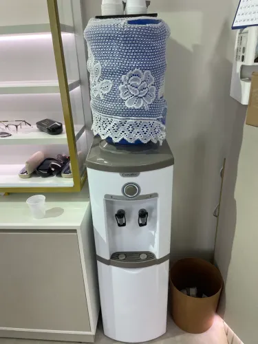 Bebedouro de galão 20lts Esmaltec 220v