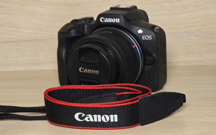 CANON R100 + LENTE + FONTE DE ENERGIA, 1 MES SE USO ZERA ZERA