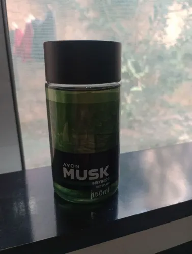 Bodysplash Avon Musk instinct 150 ml