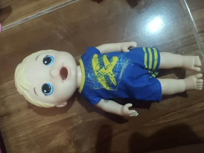 Baby Alive menino