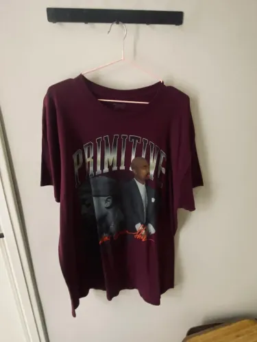 Camiseta Primitive Tupac
