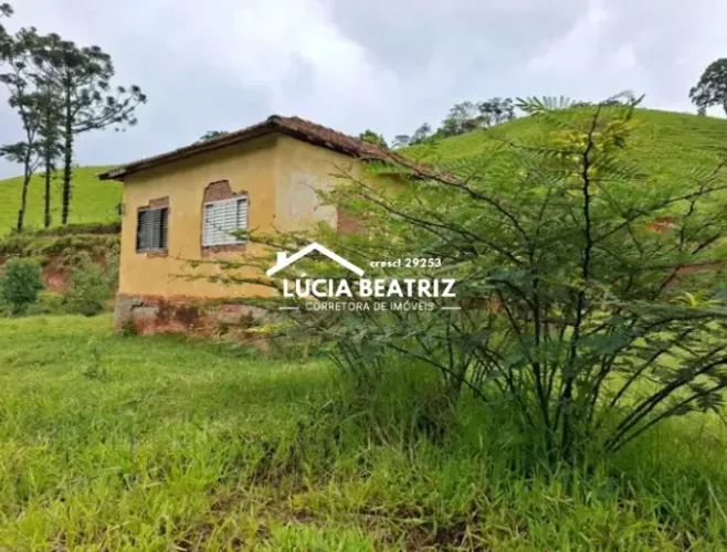  Um Lugar de Paz e Sossego na Mantiqueira. Ótima Chácara de 20.000m2 em Wenceslau Braz-MG 