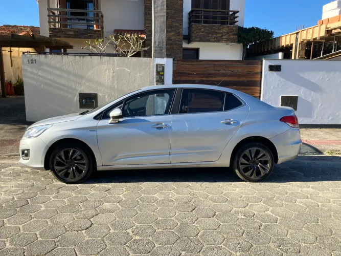Citroen C4 Lounge Exclusive 1.6 Turbo Flex Aut. 2017