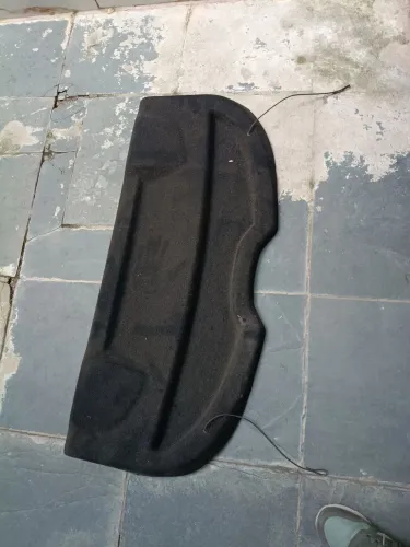 Tampão porta malas Peugeot 208 2013 à 2020 original 