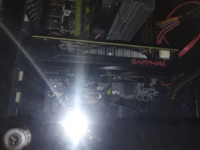 PLACA DE VÍDEO RX 550 2GB