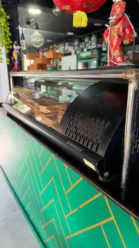 Vitrine refrigerada para sushi 