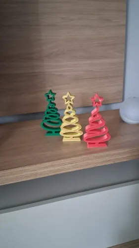 ? Kit com 3 Árvores de Natal - Decoração Natalina Linda e Especial ?