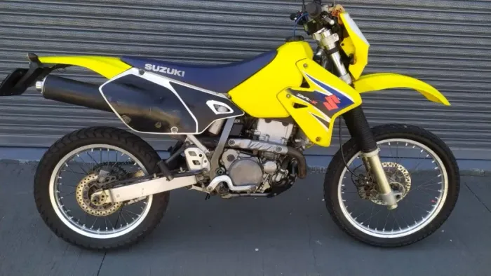 DRZ400 2008 EMPLACADA