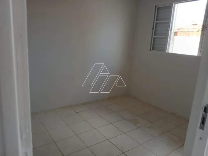 Casa à venda, 2 quartos, 2 vagas, Loteamento Professora Marina Moretti Ferreira - Marília/