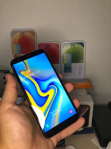 Samsung J6+