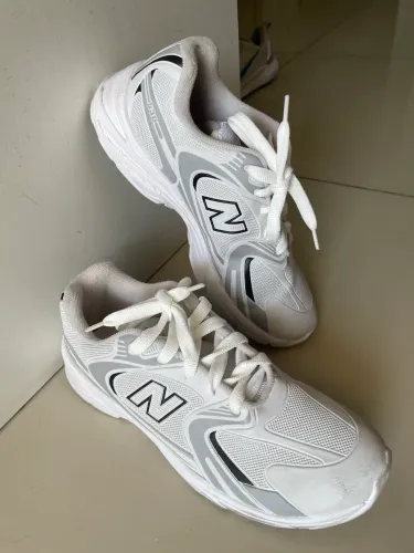 Tênis esportivo New balance