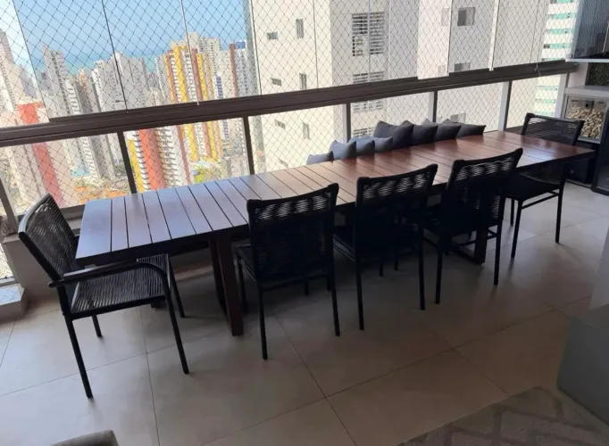 Conjunto de Mesa, Cadeira e Banco para 12 pessoas
