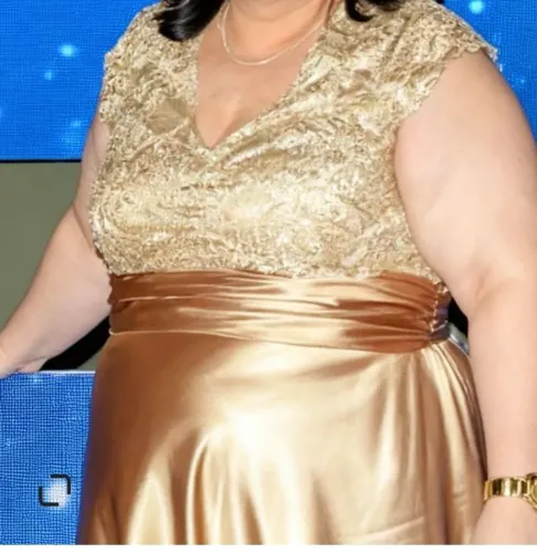 VESTIDO DE FESTA DOURADO PLUS SIZE TAM 50
