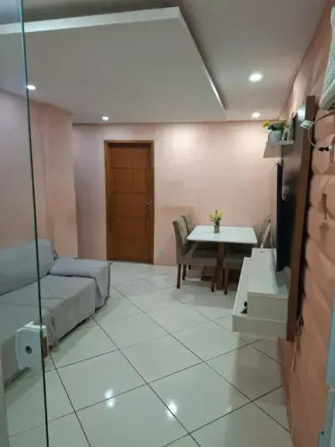 CASA COM 2 QUARTOS EM JARDIM AMÉRICA - ACEITO ENTRADA