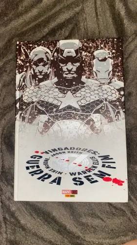 QUADRINHO - Vingadores Guerra Sem Fim