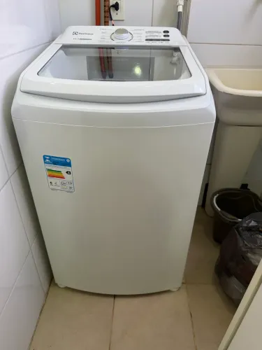 Máquina de lavar roupa Electrolux 14kg