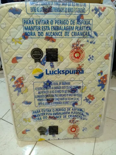 Colchão de berço/chiqueirinho, dimensões 10cm altura x 1m comprimento 70cm de largura